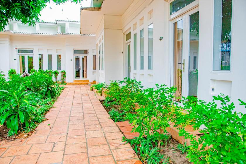 Phòng Có Giường Cỡ Queen Nhìn Ra Vườn