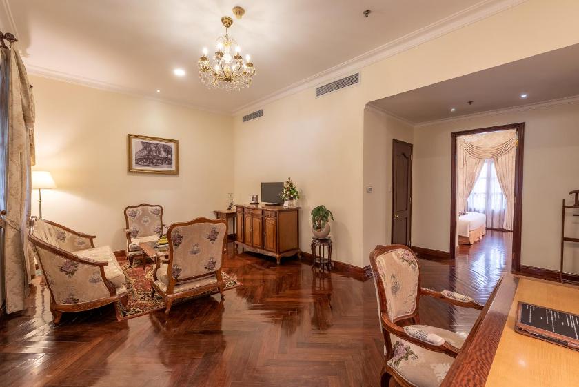 Suite Grand Executive Có Giường Cỡ King Nhìn Ra Thành Phố Hoặc Ban Công 