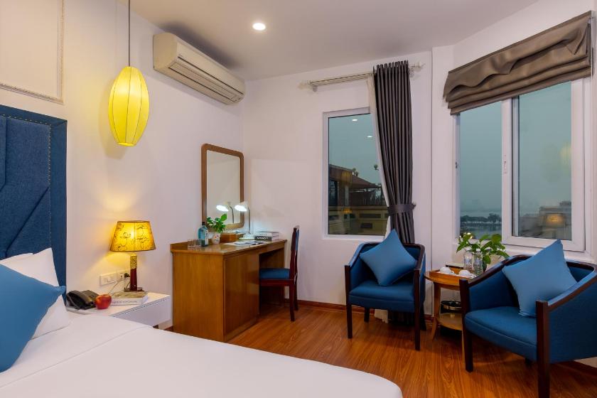 Phòng Deluxe Giường Đôi/2 Giường Đơn Nhìn Ra Thành Phố