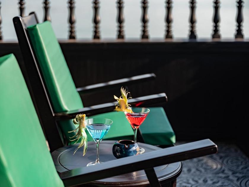 Suite Deluxe Có Giường Cỡ King Suite Deluxe Có Giường Cỡ King