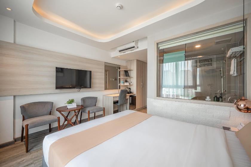 Suite Nhìn Ra Thành Phố