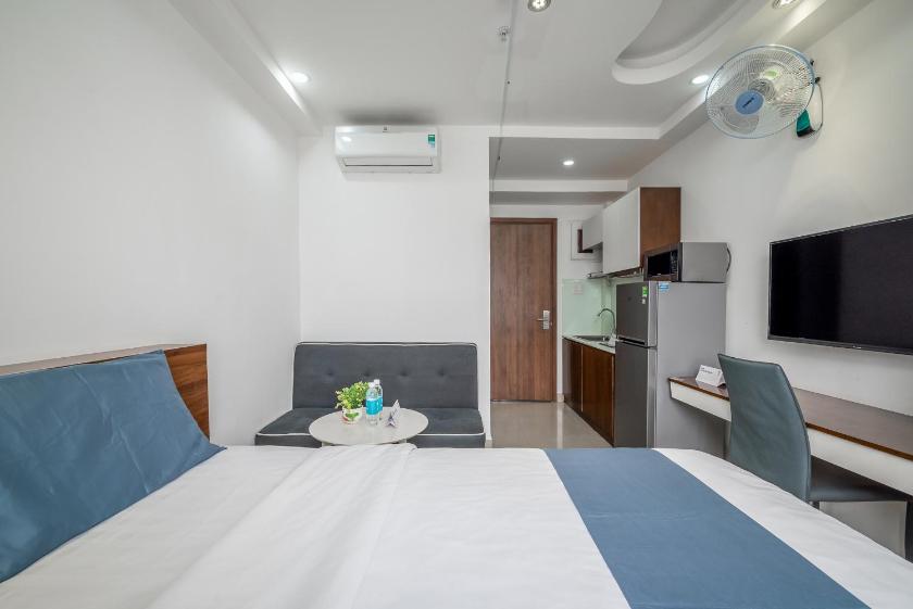 Studio Tiêu Chuẩn