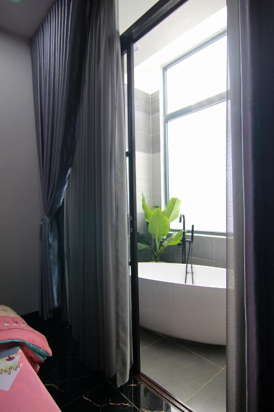 Phòng Deluxe Giường Đôi Có Bồn Tắm