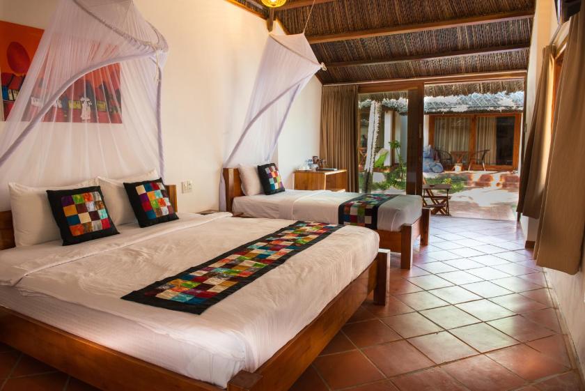 Bungalow Deluxe Nhìn Ra Khu Vườn