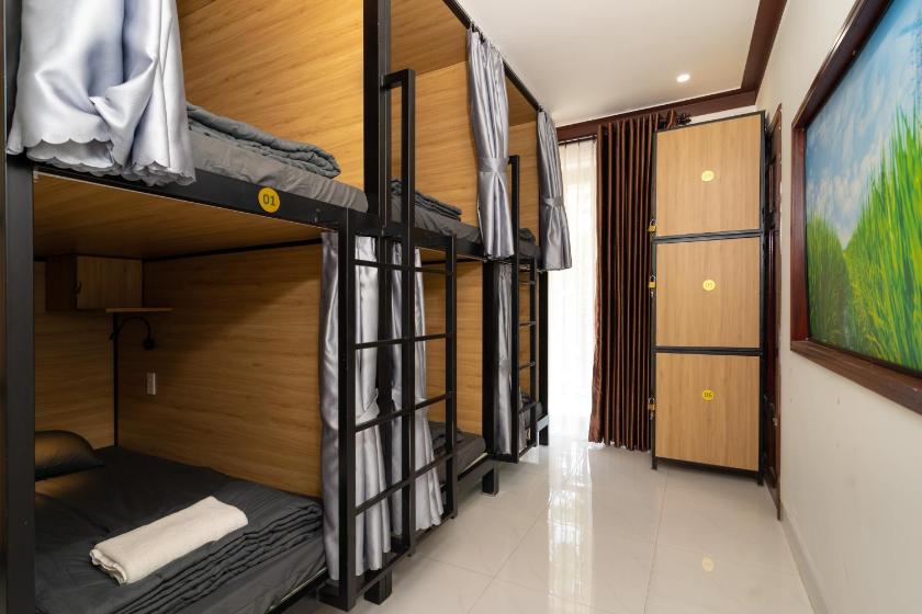 Giường Trong Phòng Ngủ Tập Thể Cho Cả Nam Và Nữ 6 Giường