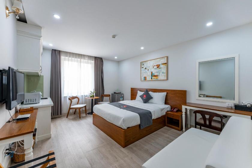 Studio Deluxe Có Giường Cỡ King