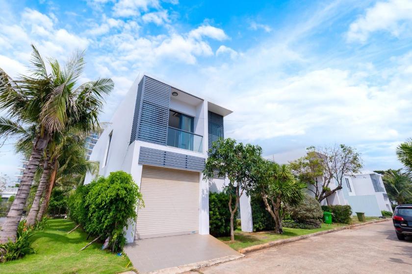 Biệt Thự Có Hồ Bơi Riêng Biệt Thự Có Hồ Bơi Riêng