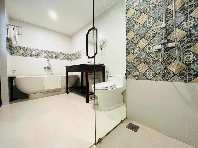 Suite Junior Nhìn Ra Vườn Suite Junior Nhìn Ra Vườn