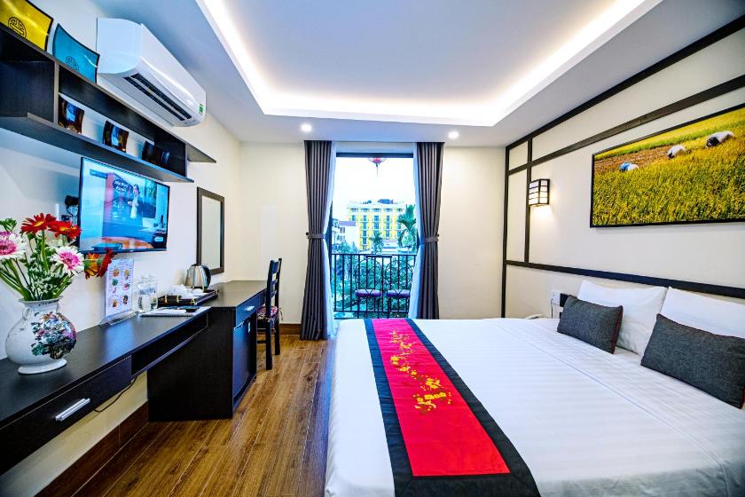 Deluxe Double Balcony with City View Deluxe Double Balcony with City View