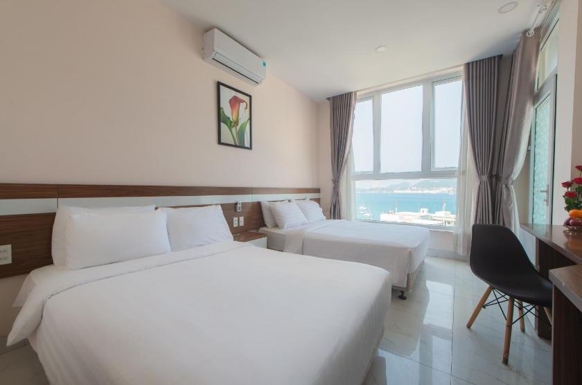 Phòng 4 Người Nhìn Ra Biển