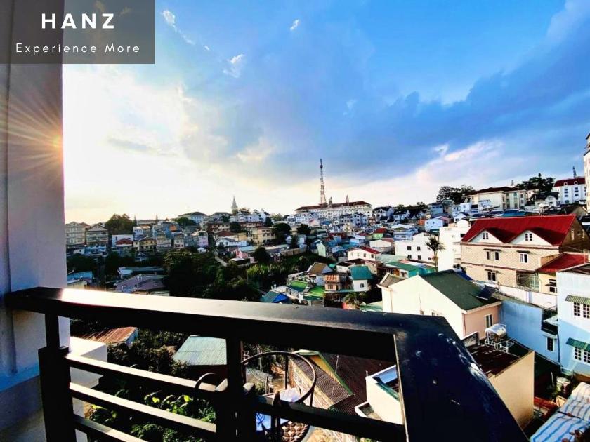 Phòng Giường Đôi Có Ban Công