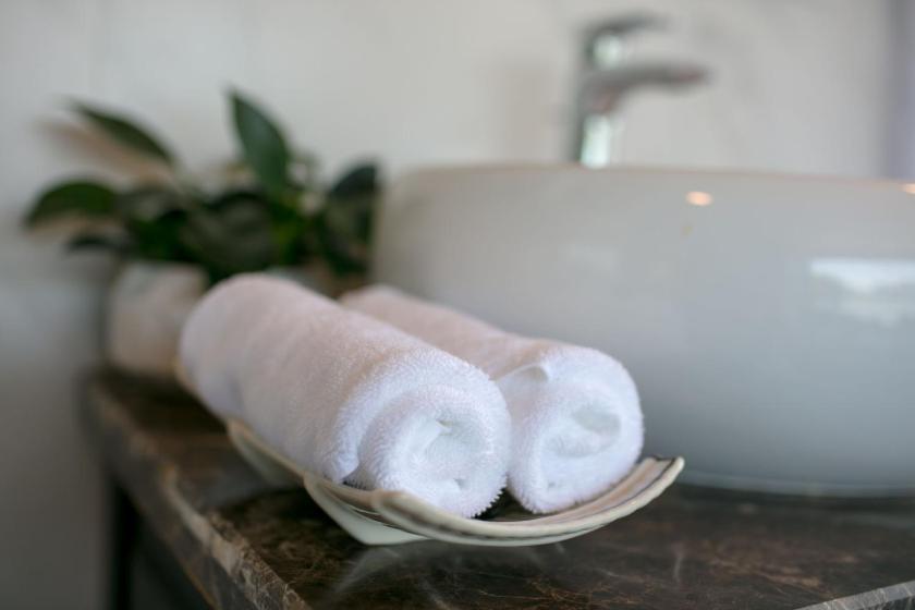 Phòng 3 Người Nhìn Ra Biển