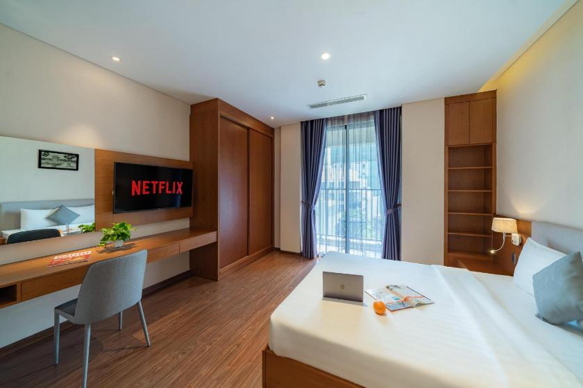 Phòng Có Giường Cỡ Queen Với Ban Công Phòng Có Giường Cỡ Queen Với Ban Công