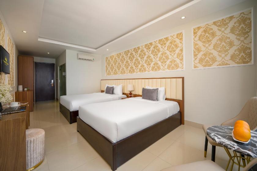 Phòng 3 Người Nhìn Ra Biển