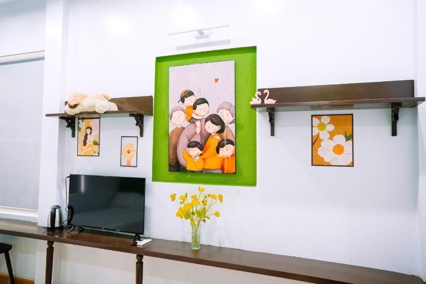 Phòng 3 Người Nhìn Ra Hồ Bơi