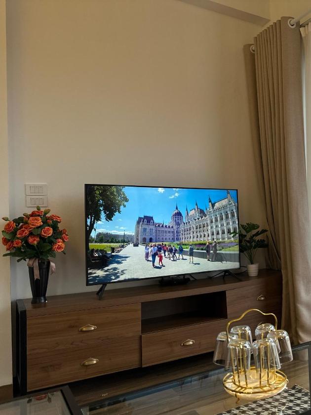 Căn hộ nhìn ra Hồ