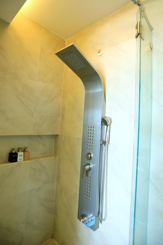 Phòng 4 Người Có Ban Công Phòng 4 Người Có Ban Công