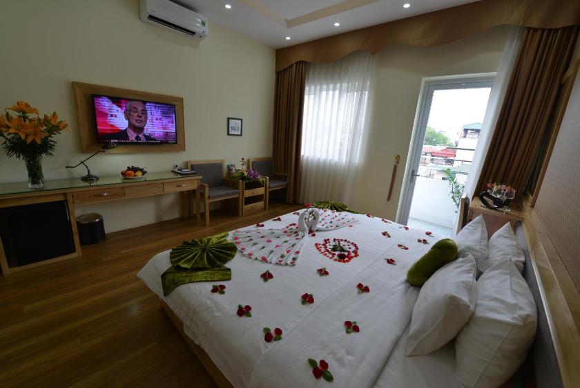 Suite Trăng Mật