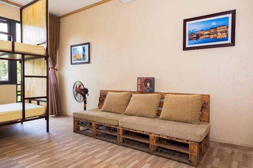 Giường Trong Phòng Ngủ Tập Thể 8 Giường