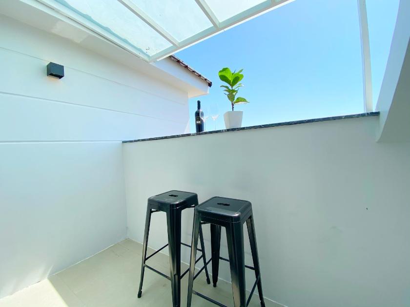 Phòng Deluxe Giường Đôi Có Ban Công