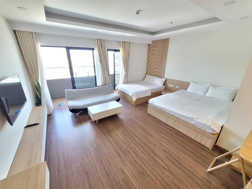 Studio Nhìn Ra Biển