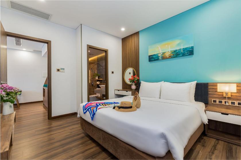 Căn Hộ Premier 2 Phòng Ngủ Có Ban Công Nhìn Ra Thành Phố