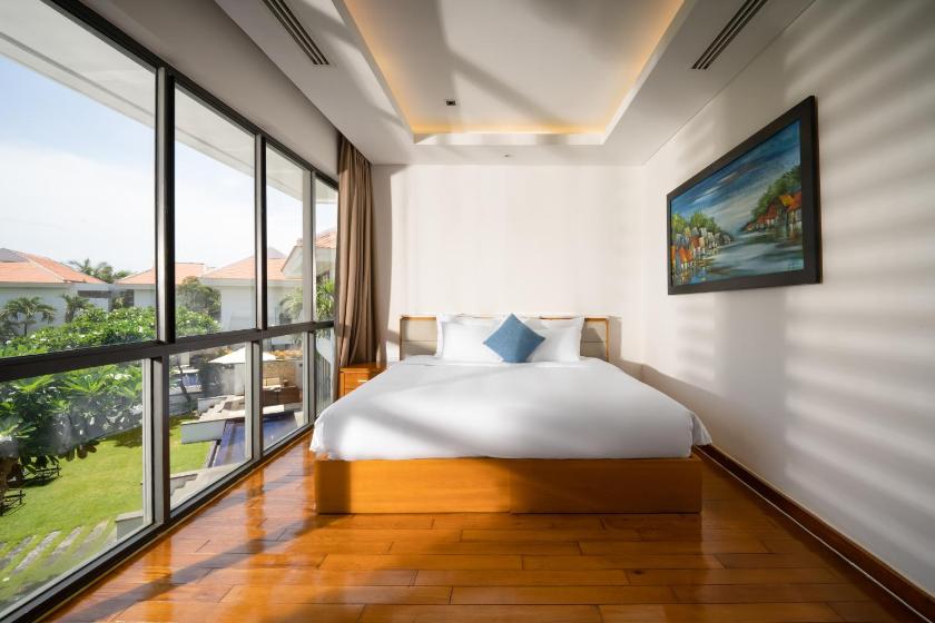 Biệt Thự Nhìn Ra Vườn Biệt Thự Nhìn Ra Vườn