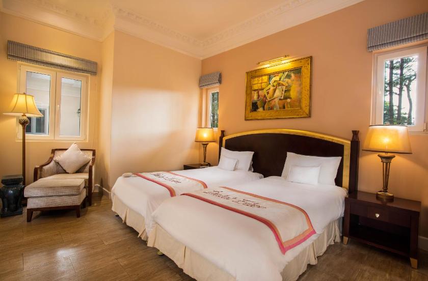 Biệt Thự Deluxe Giường Đôi/2 Giường Đơn Nhìn Ra Đồi Thông Và Vườn