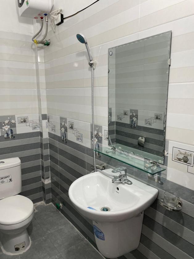 Phòng Giường Đôi Có Phòng Tắm Riêng