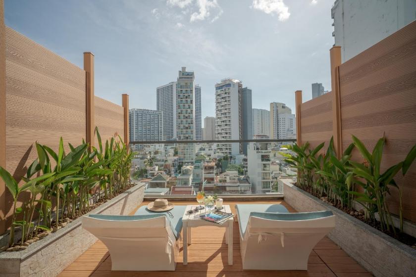 Phòng Giường Đôi Có Sân Hiên Phòng Giường Đôi Có Sân Hiên