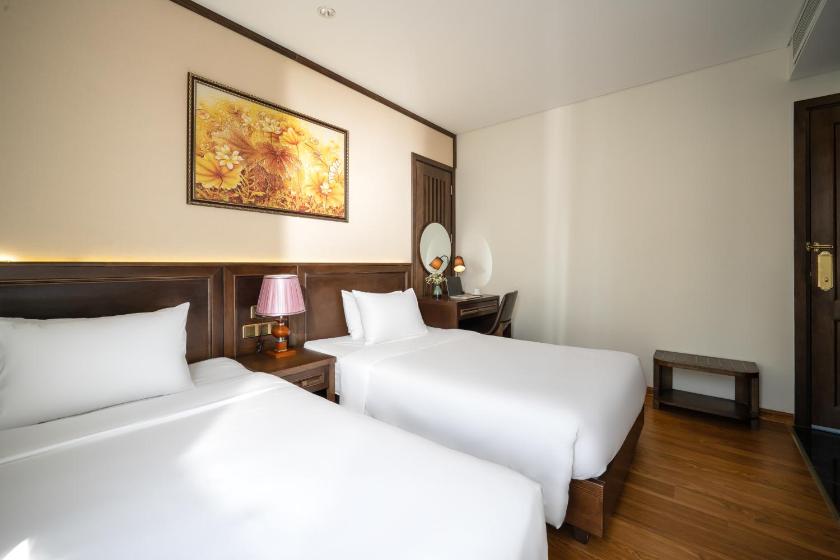 Phòng Superior 2 giường đơn nhìn ra cảnh thành phố Phòng Superior 2 giường đơn nhìn ra cảnh thành phố