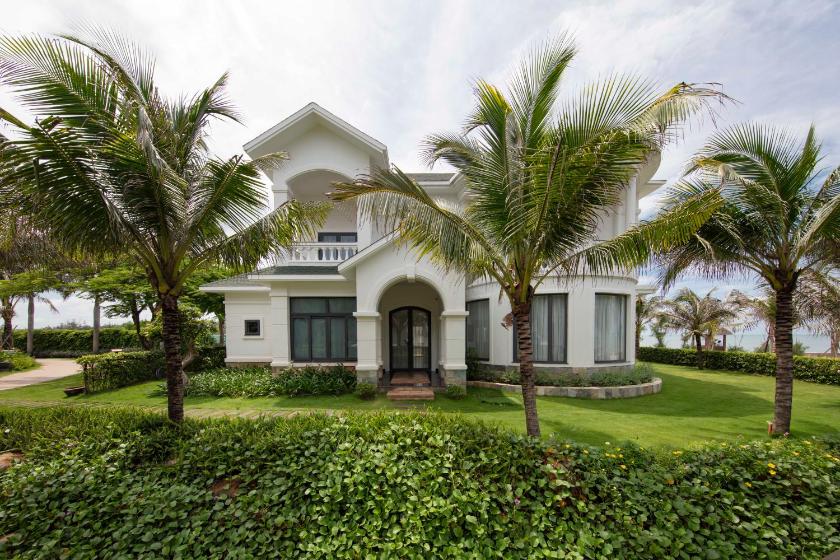 Biệt Thự 4 Phòng Ngủ Có Hồ Bơi Riêng - Trước Biển Biệt Thự 4 Phòng Ngủ Có Hồ Bơi Riêng - Trước Biển