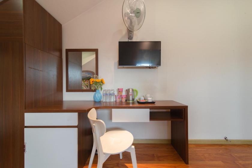 Phòng Ngủ Tập Thể 6 Giường Cho Cả Nam Và Nữ Phòng Ngủ Tập Thể 6 Giường Cho Cả Nam Và Nữ