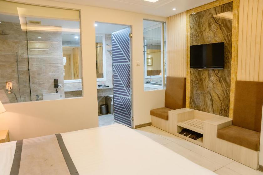 Phòng Superior Giường Đôi (Không có Cửa sổ)