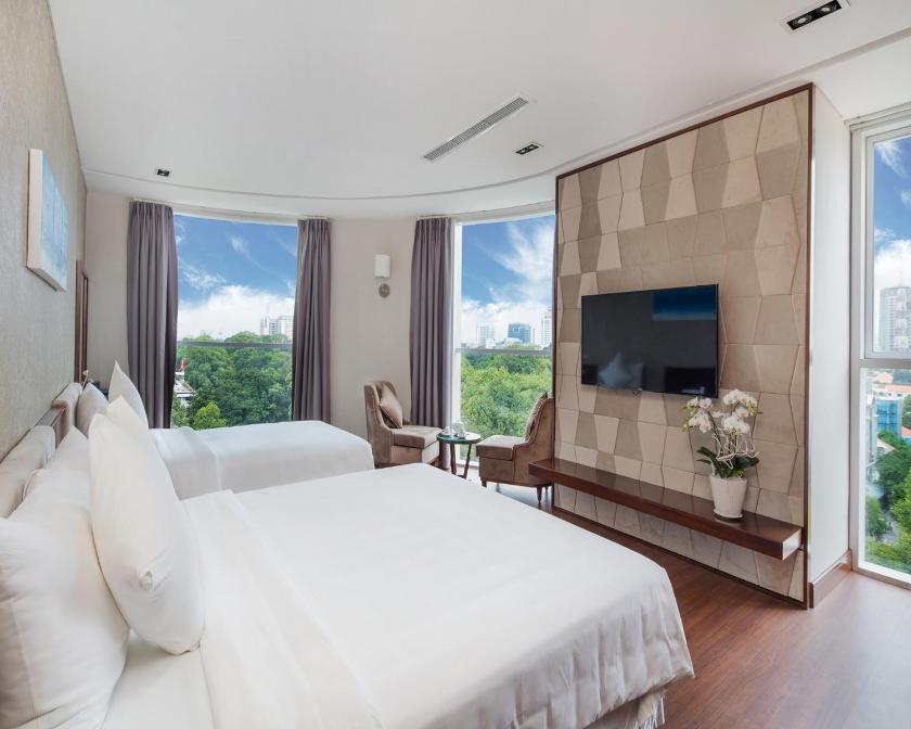 Toàn cảnh Toàn cảnh