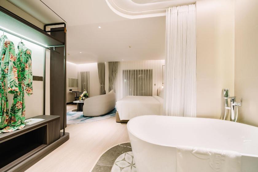 Suite Deluxe Nhìn ra Đại dương 