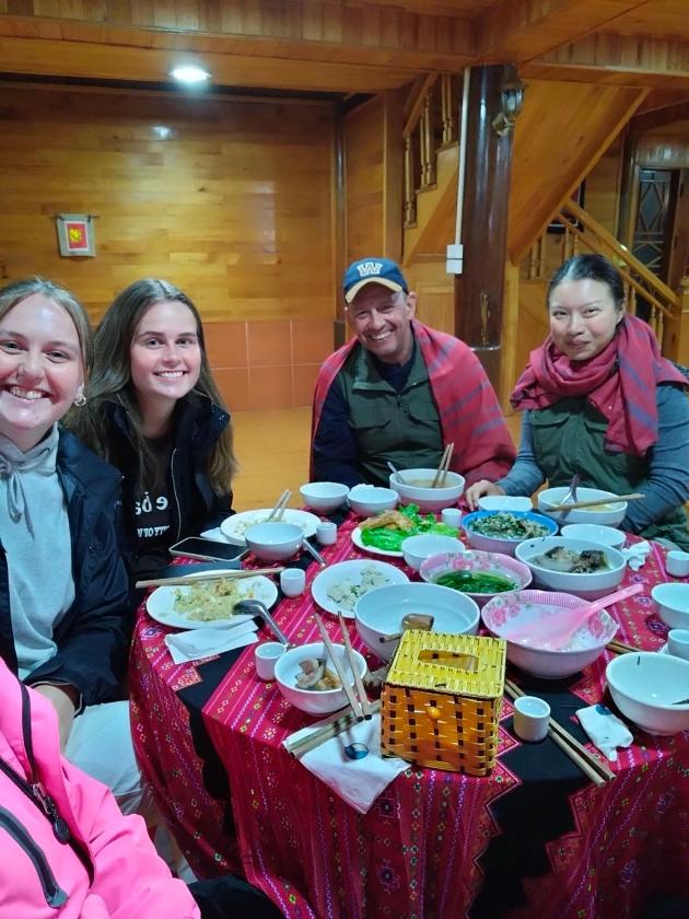 Phòng Giường Đôi Với Phòng Tắm Chung