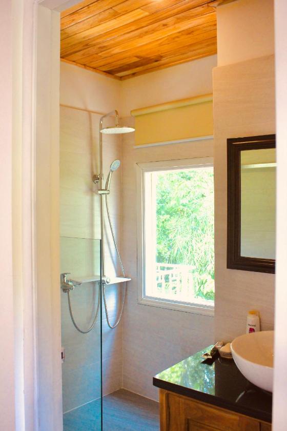 Phòng Deluxe Giường Đôi/2 Giường Đơn Có Ban Công