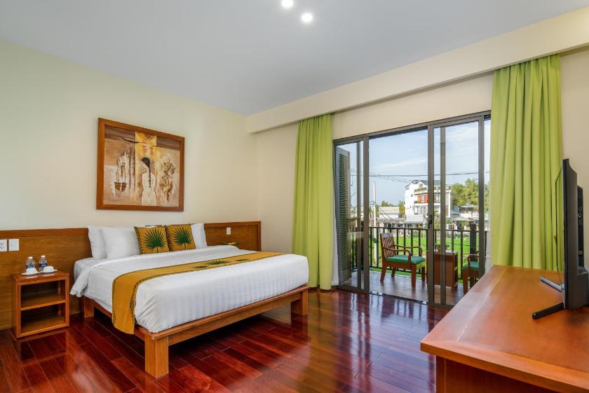 Phòng Có Giường Cỡ King Với Ban Công Phòng Có Giường Cỡ King Với Ban Công