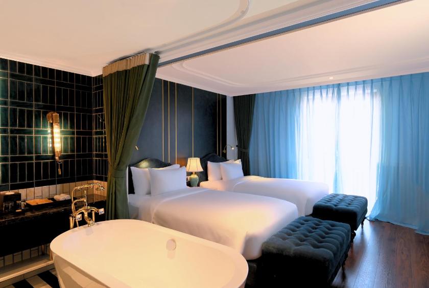 Phòng Premier Deluxe Nhìn Ra Thành Phố