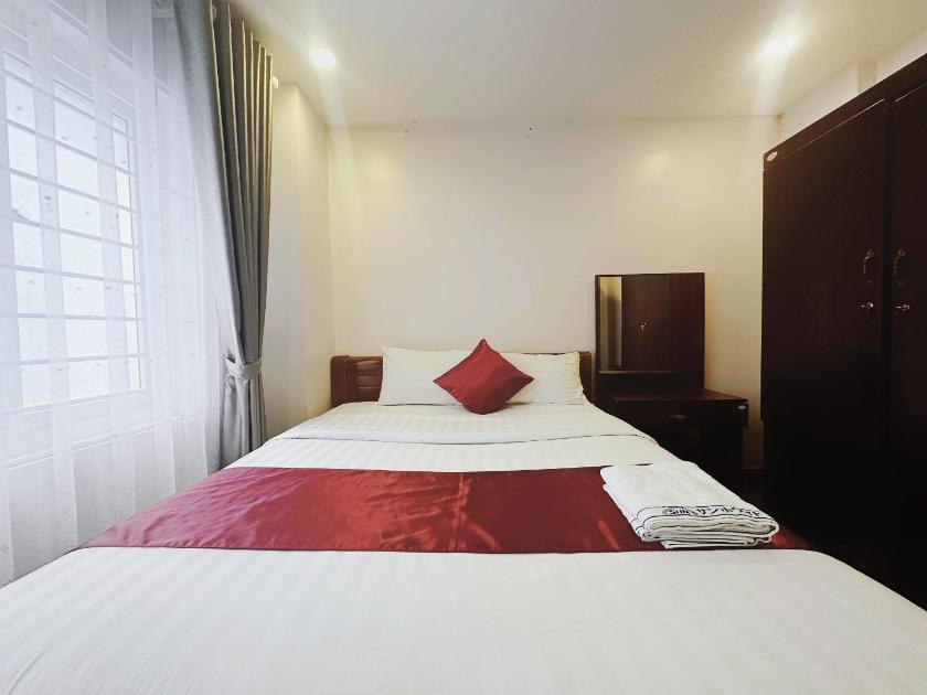 Phòng Giường Đôi Hạng Tiết Kiệm