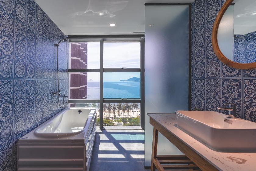 Suite Có Giường Cỡ King Nhìn Ra Biển Suite Có Giường Cỡ King Nhìn Ra Biển