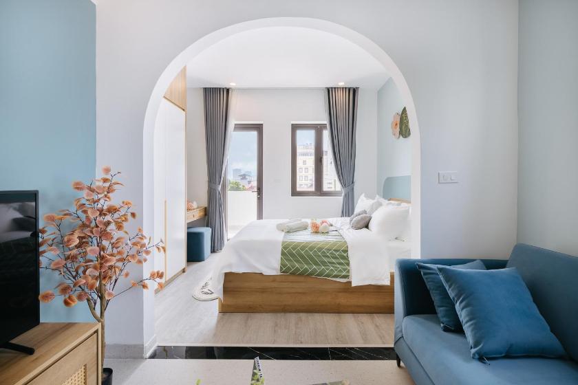 Studio Có Sân Hiên