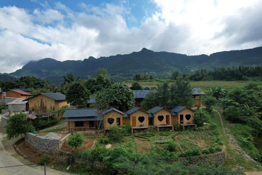 Bungalow với Sân hiên