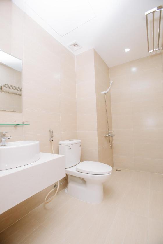 Căn Hộ Nhìn Ra Hồ Bơi 