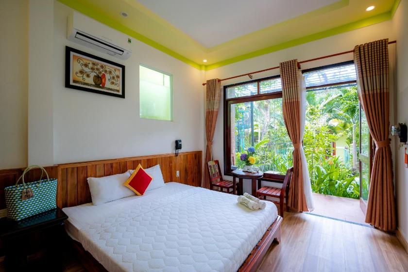 Bungalow với Sân hiên