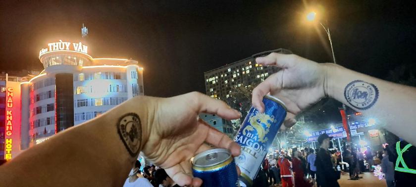 Phòng Deluxe (2 Người lớn + 1 Trẻ em)