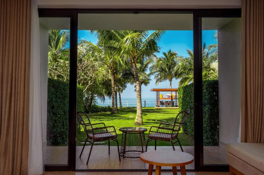 Bungalow Premier Giường Đôi Có Ban Công Hướng Vườn