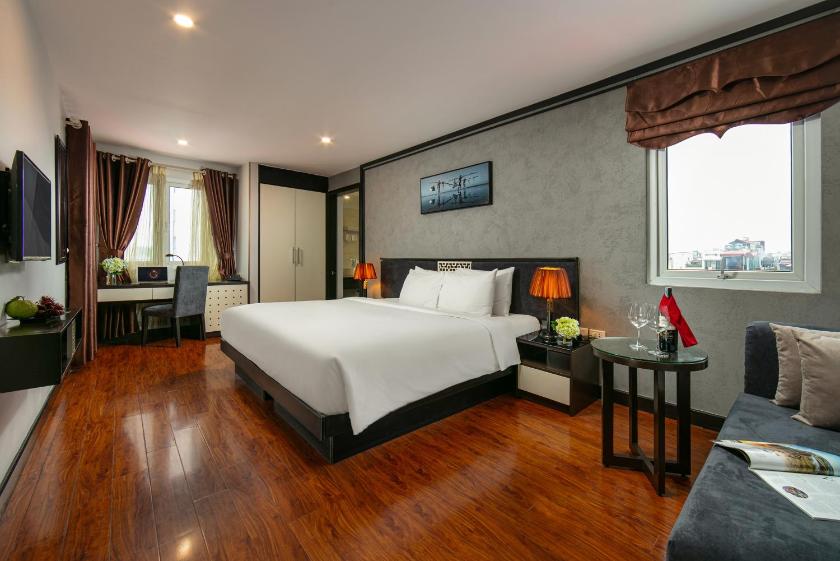 Hai phòng Thông nhau qua Cửa nối với Tầm nhìn ra Thành phố