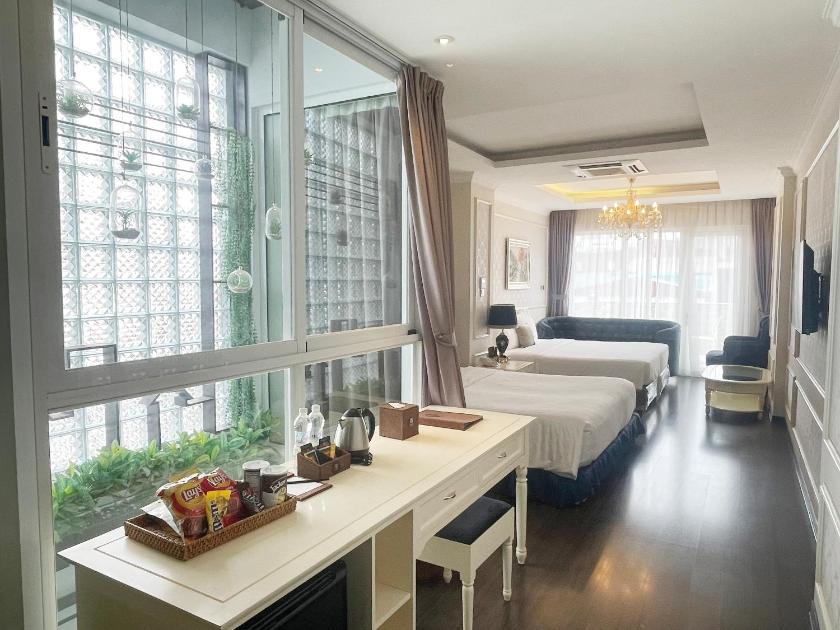 Suite Gia Đình Có Ban Công Suite Gia Đình Có Ban Công